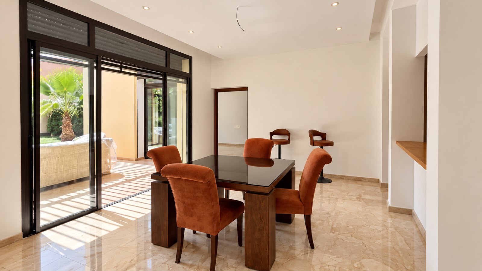 VILLA CONTEMPORAINE DANS UN COMPLEXE GOLFIQUE D’EXCEPTION, photo 4