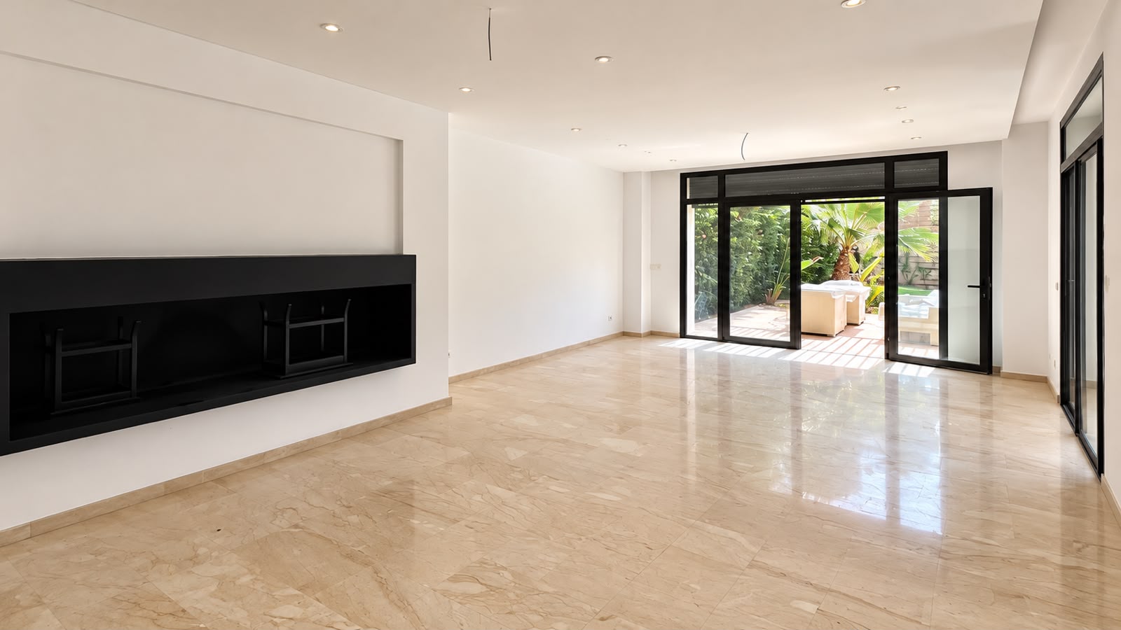 VILLA CONTEMPORAINE DANS UN COMPLEXE GOLFIQUE D’EXCEPTION, photo 10