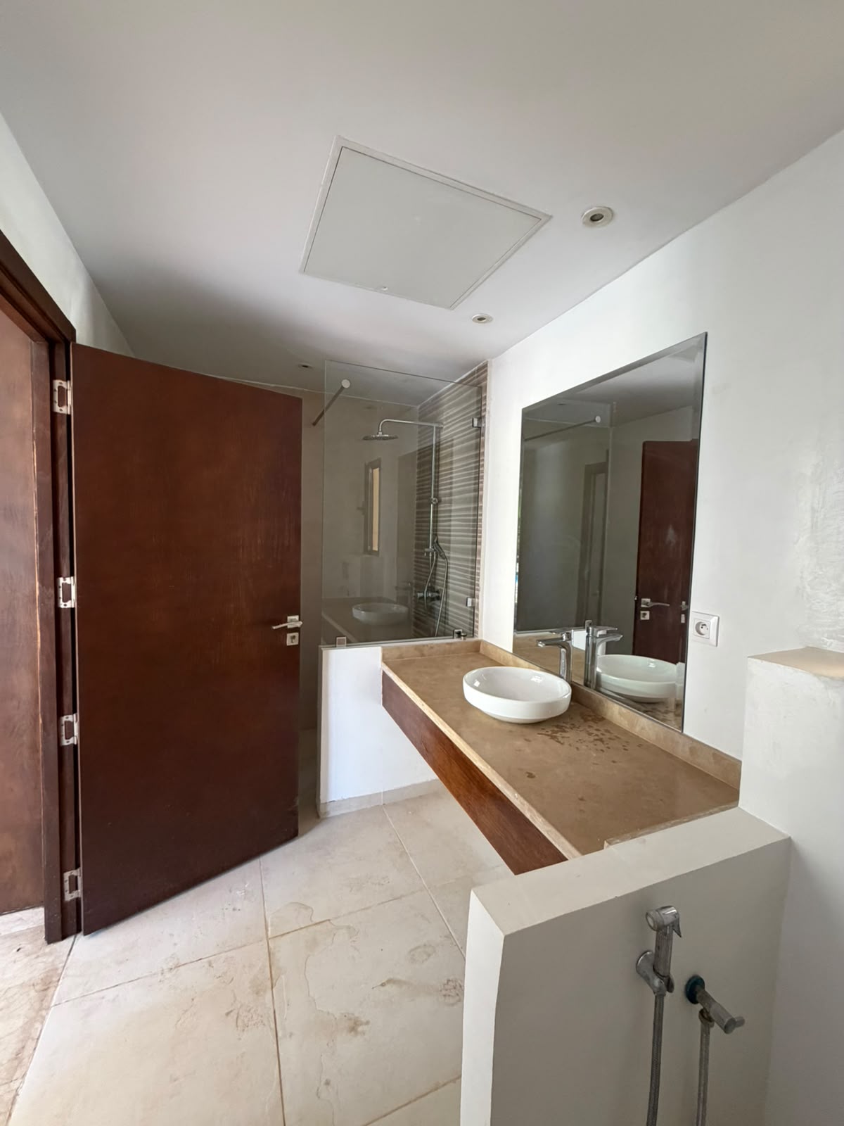 VILLA CONTEMPORAINE DANS UN COMPLEXE GOLFIQUE D’EXCEPTION, photo 17